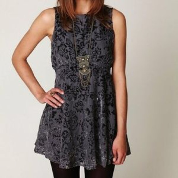 Free People Dresses & Skirts - FREE People Dress 0 Velvet Floral Pattern Gray Dress Velour